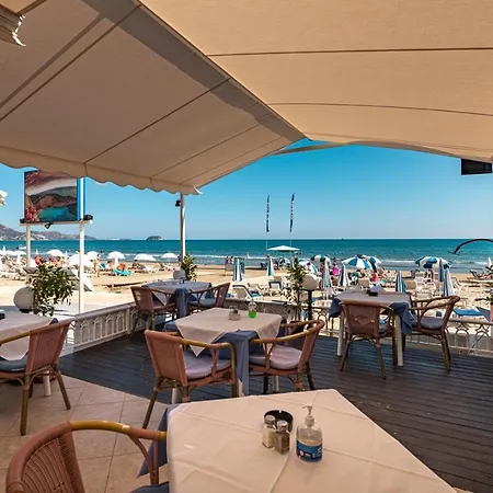 Bluewaves Lejlighedshotel 3*