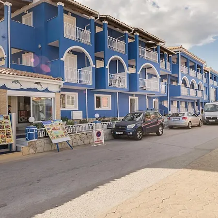 Lägenhetshotell Bluewaves 3*