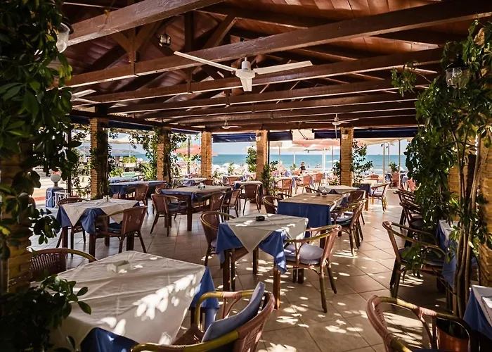 Lägenhetshotell Bluewaves 3*