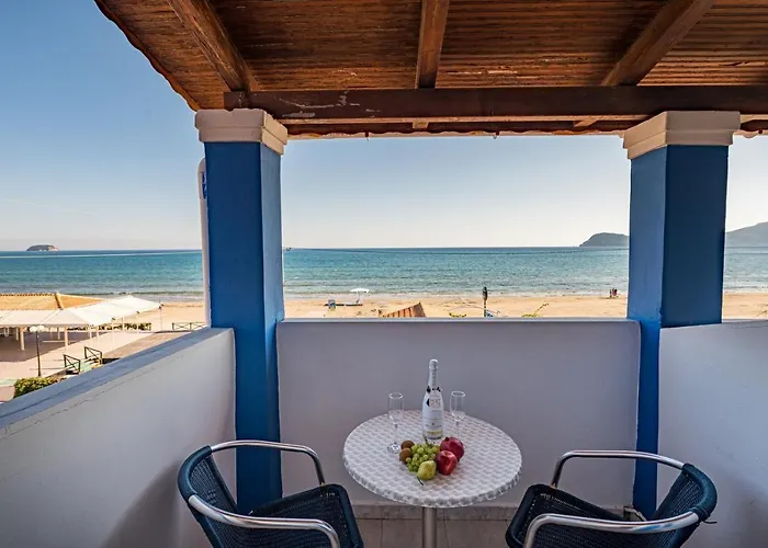 Bluewaves Lägenhetshotell Laganas