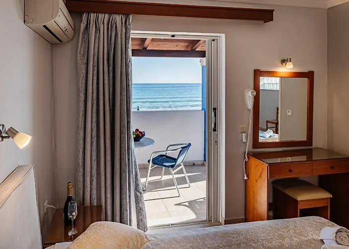 Ξενοδοχείο με διαμερίσματα Bluewaves Λαγανάς