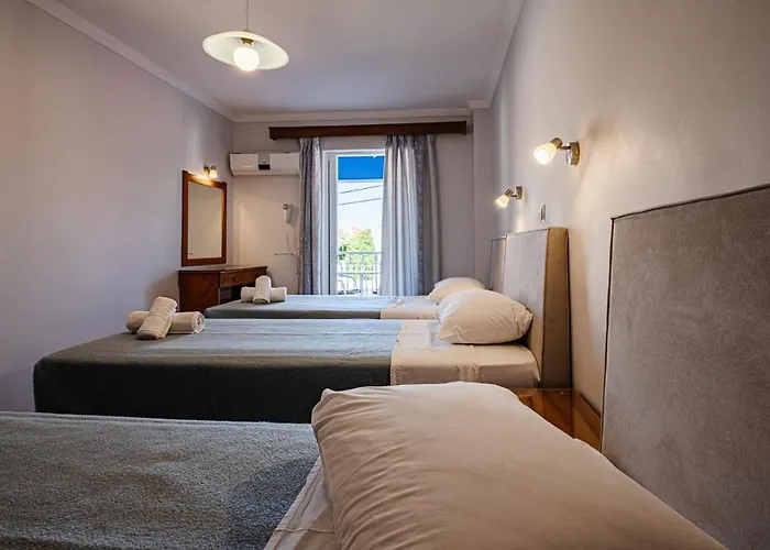 Ξενοδοχείο με διαμερίσματα Bluewaves Λαγανάς